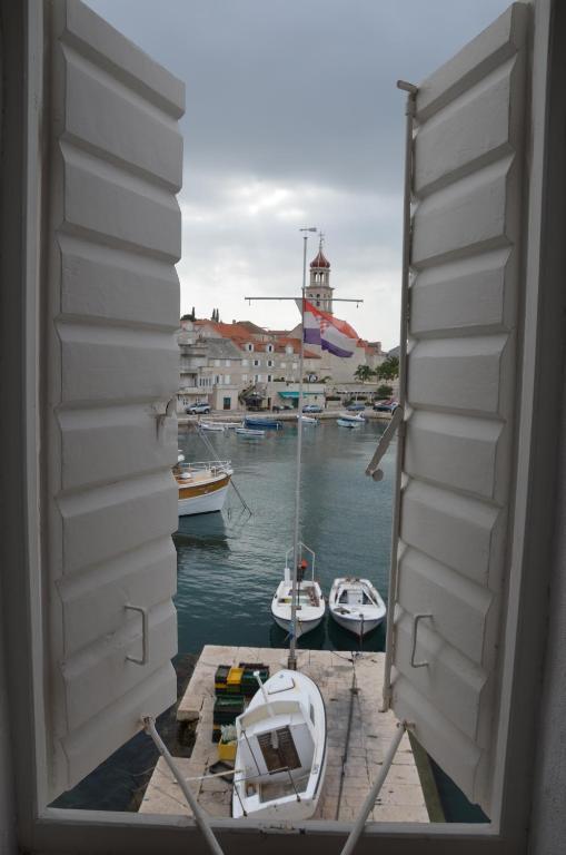 Castel Nonna Franka Sutivan Quarto foto