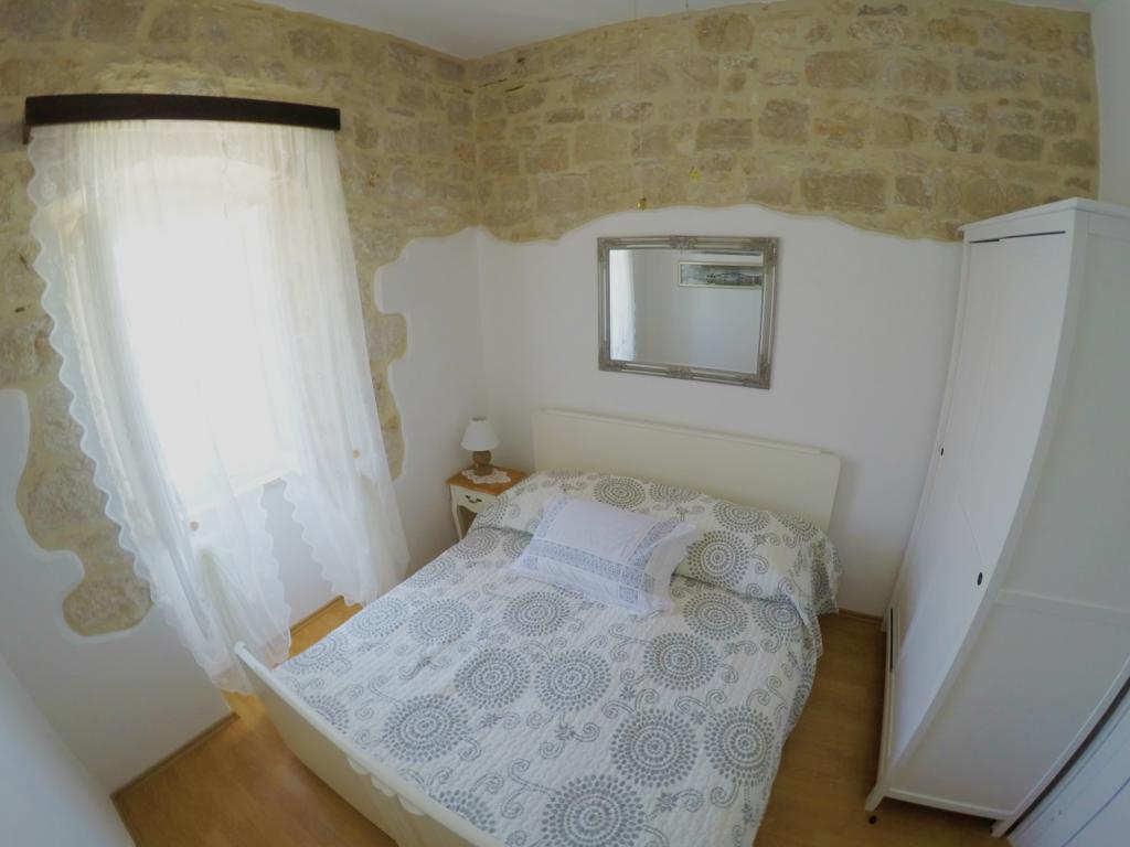 Castel Nonna Franka Sutivan Exterior foto